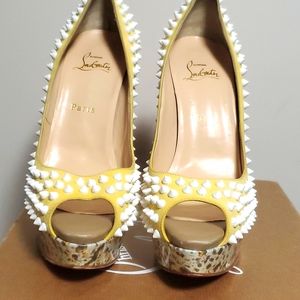 christian louboutin lady peep spikes